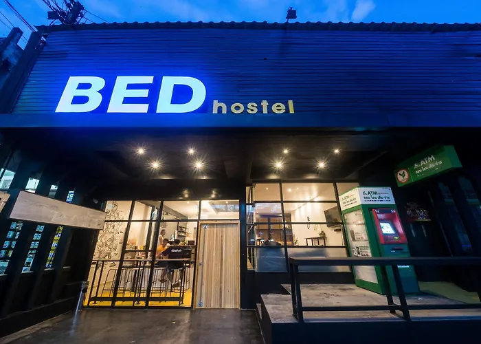 Hotel near College: Bed Hostel Phuket