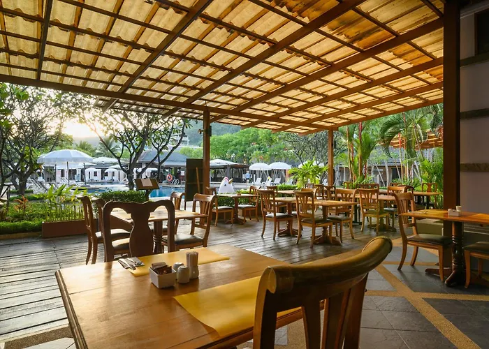 Beach hotel: Phuket Kata Resotel